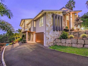 Tranquility with views of the coast, Surfers Paradise